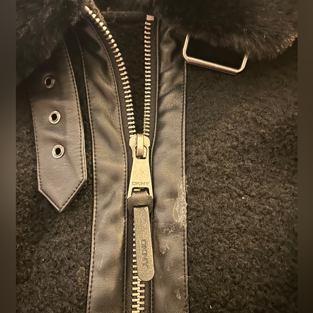 DKNY Black Faux Shearling & Leather Trim Mixed Media Coat - Siz XXS - Picture 6 of 6